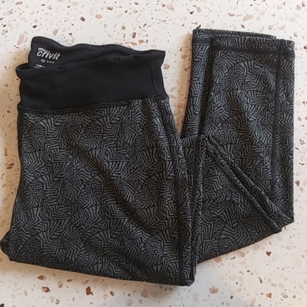 Crivit | Black and Gray Leggings | M (8-10)